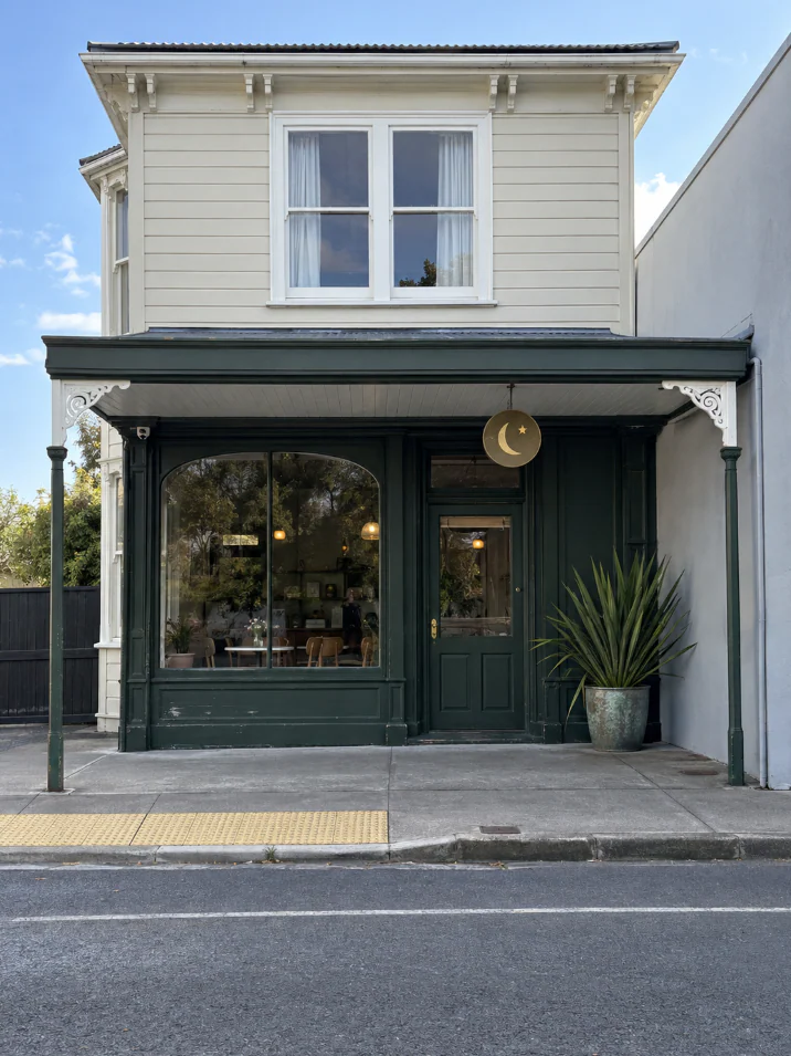 Vespera source photo: the shopfront